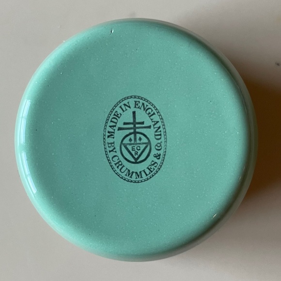 Crummles & Co. Enamel Pill/Snuff Box - Zelli, Burlington Arcade, London - Picture 6 of 10